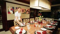 Mustang Sally - Dining Table2